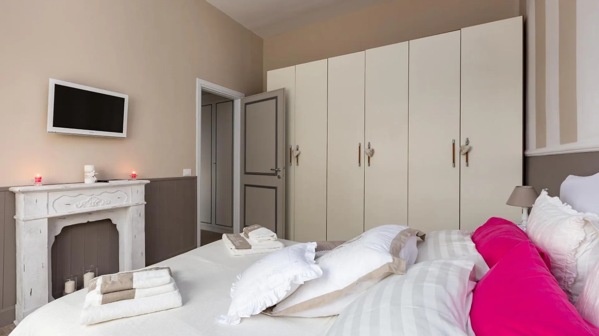 Peonies House Quiet Flat Overlooking Rome